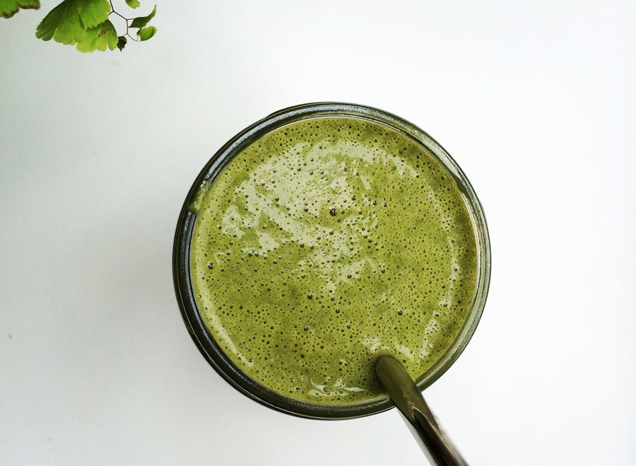 Banana, Kale and Peanut Butter Smoothie by Catherine Arnold Nutrition